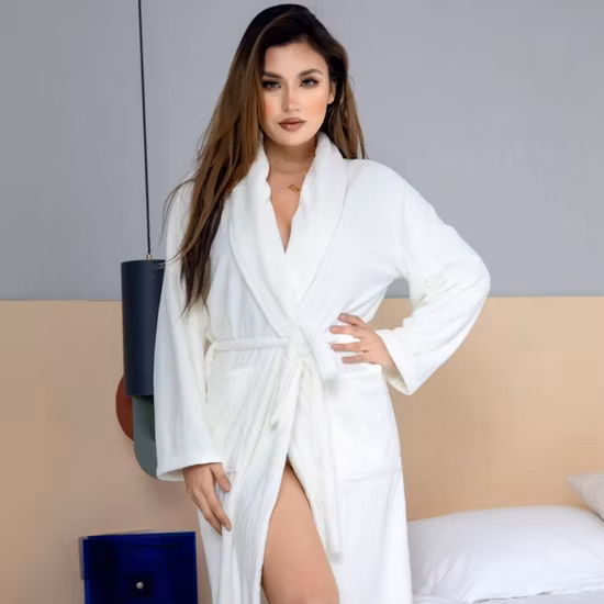 Peignoir de nuit blanc doux en molleton de corail de haute qualité